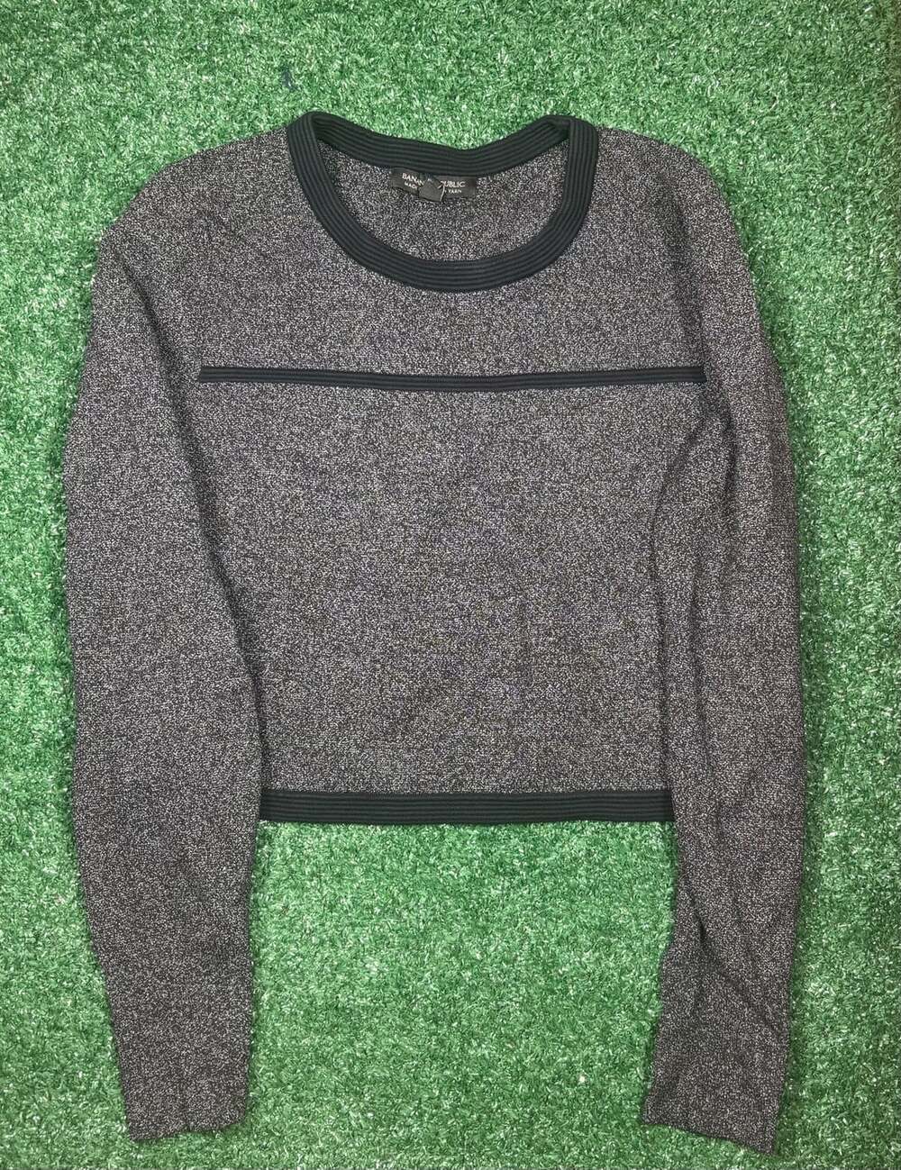 Banana Republic Pullover Sweater Size L Black Gray Italian Yarn Cropped